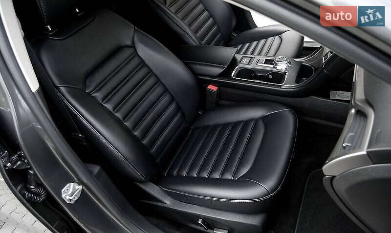 Седан Ford Fusion 2019 в Коростені