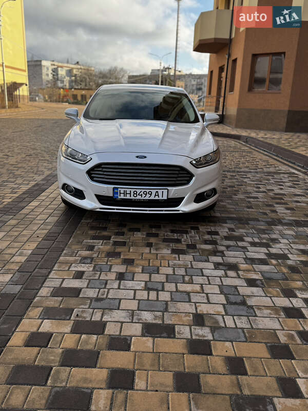 Седан Ford Fusion 2012 в Ізмаїлі