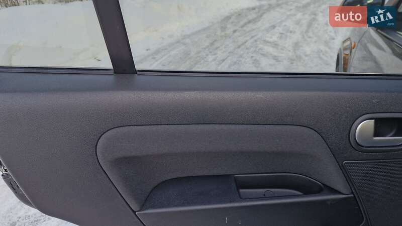 Хетчбек Ford Fusion 2008 в Чернігові