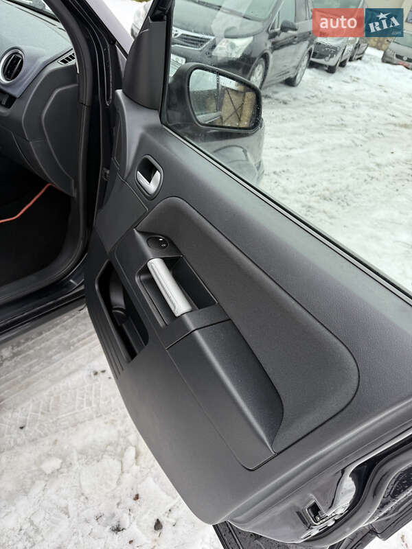 Хэтчбек Ford Fusion 2008 в Луцке фото 16 Хэтчбек Ford Fusion 2008 в Луцке