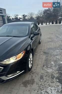 Седан Ford Fusion 2016 в Шептицькому