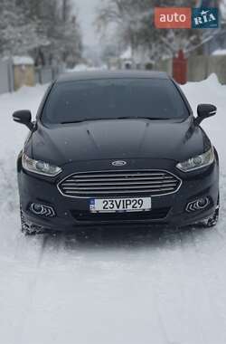Седан Ford Fusion 2014 в Черновцах