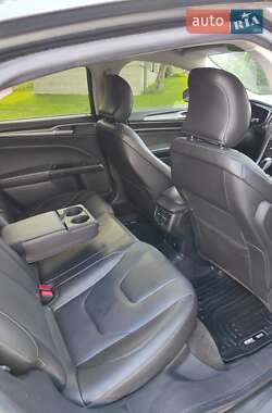 Седан Ford Fusion 2015 в Золочеве