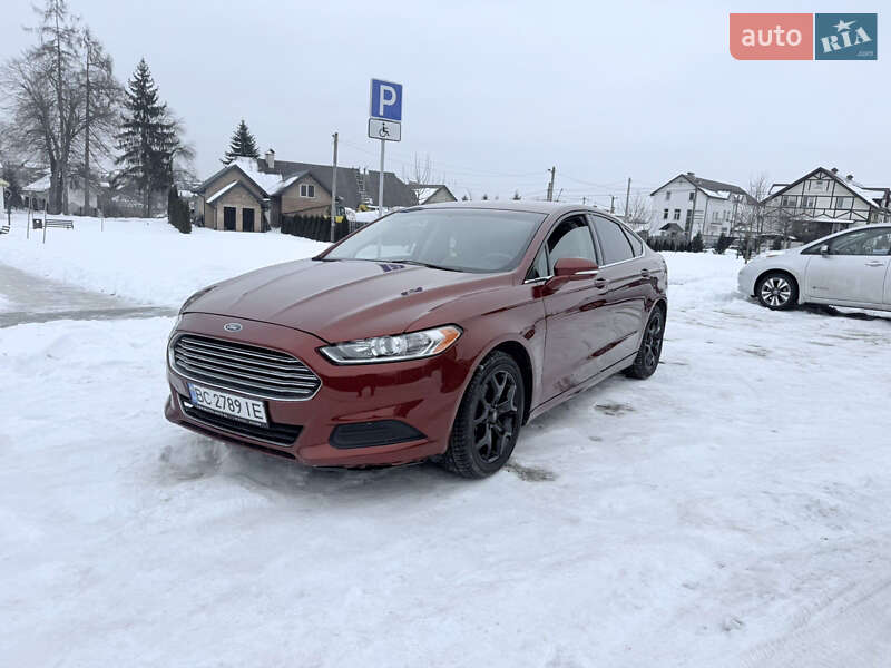 Седан Ford Fusion 2014 в Львові