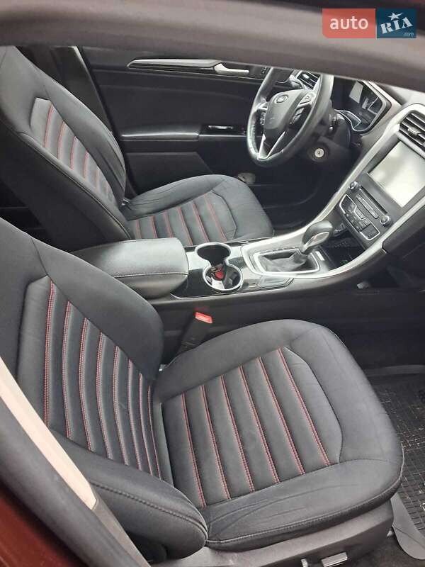 Седан Ford Fusion 2016 в Одессе