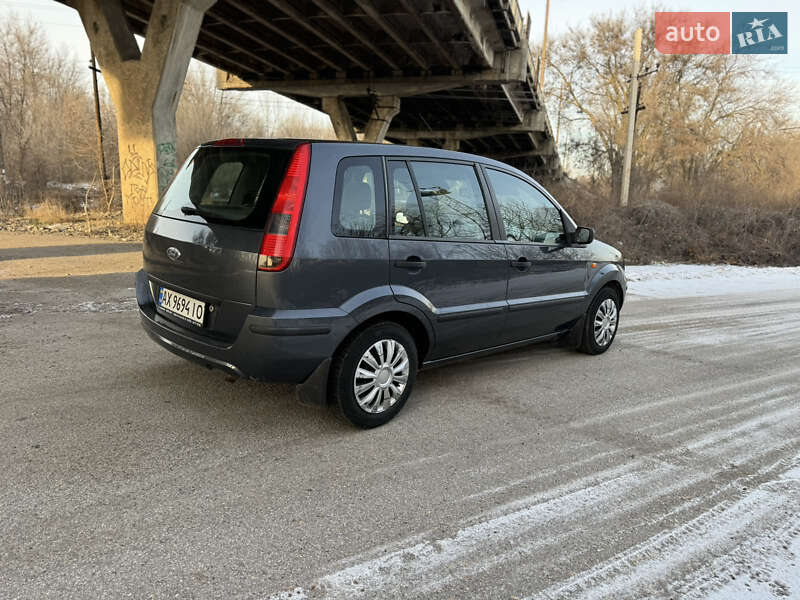 Хетчбек Ford Fusion 2003 в Дніпрі