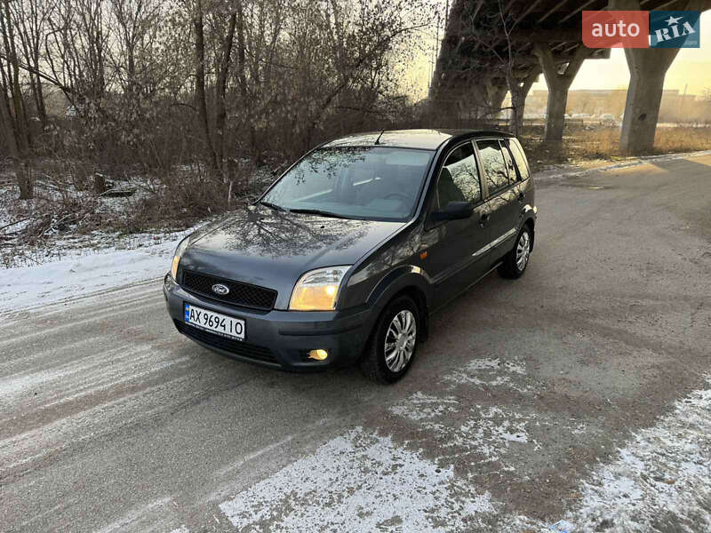 Хетчбек Ford Fusion 2003 в Дніпрі