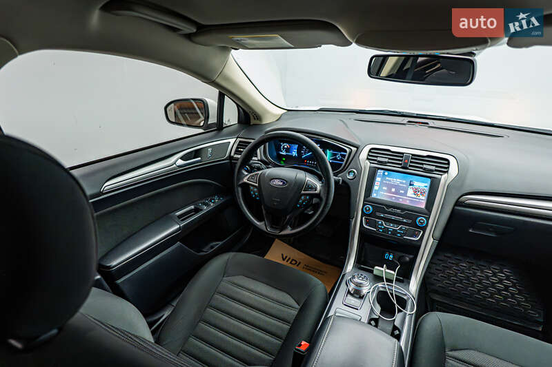 Седан Ford Fusion 2019 в Киеве