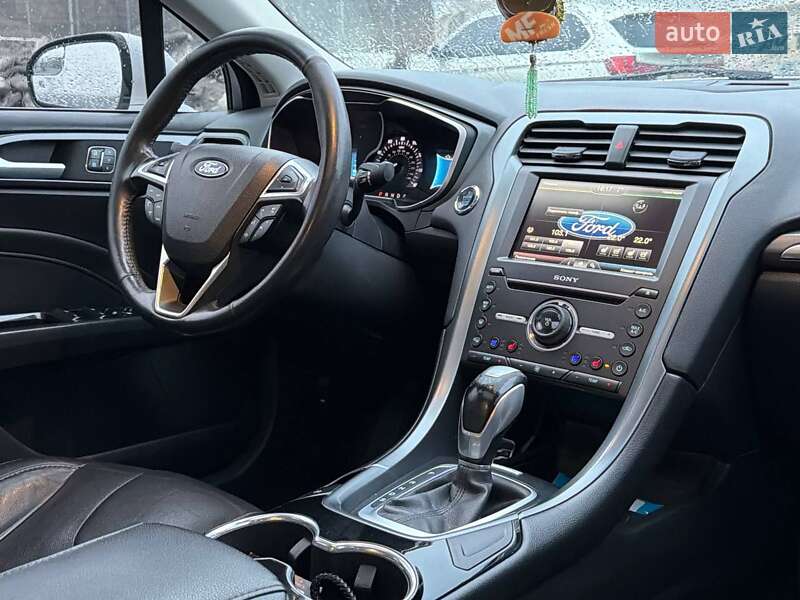 Седан Ford Fusion 2015 в Запоріжжі