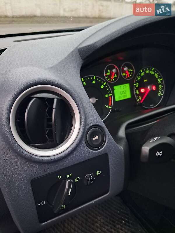 Хетчбек Ford Fusion 2009 в Прилуках