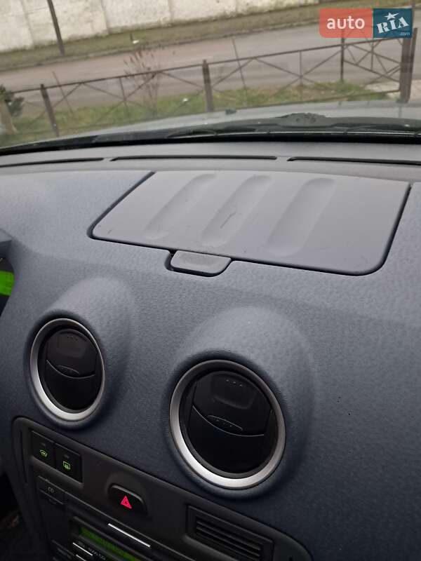 Хетчбек Ford Fusion 2009 в Прилуках