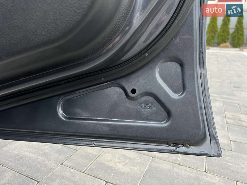 Хэтчбек Ford Fusion 2009 в Луцке