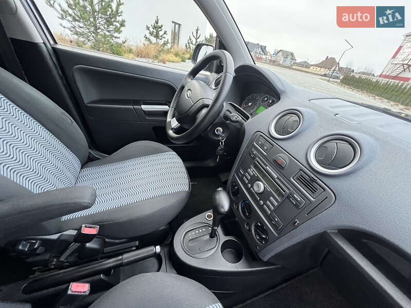 Хэтчбек Ford Fusion 2009 в Луцке