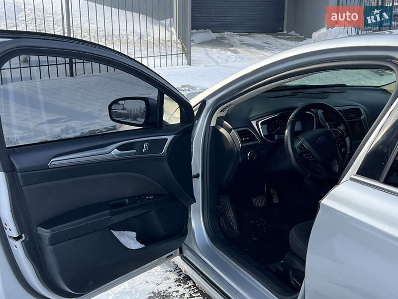 Седан Ford Fusion 2016 в Черкассах