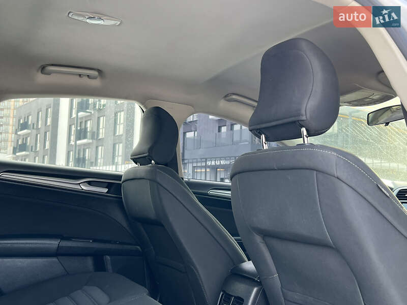 Седан Ford Fusion 2016 в Черкассах