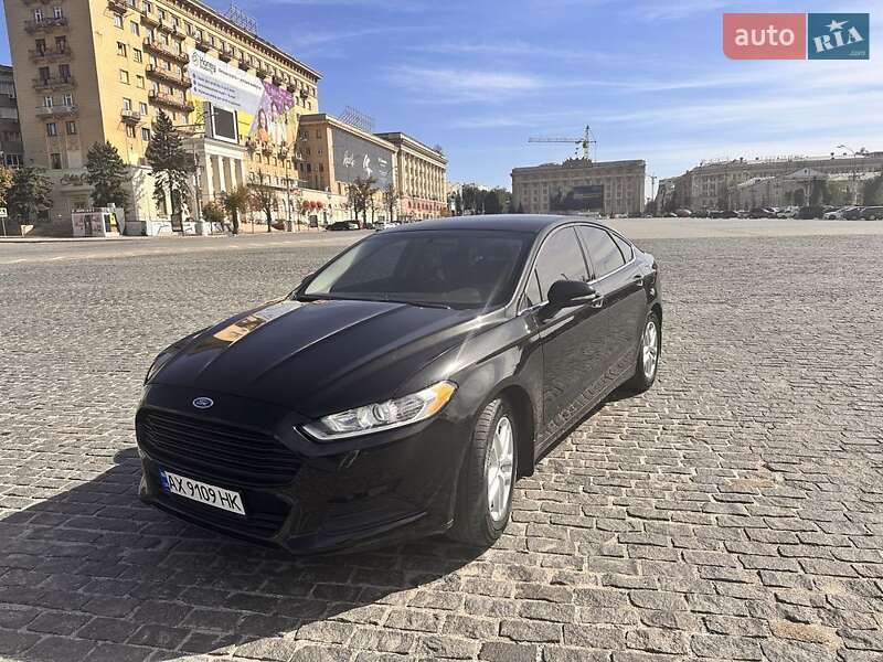 Седан Ford Fusion 2013 в Харкові