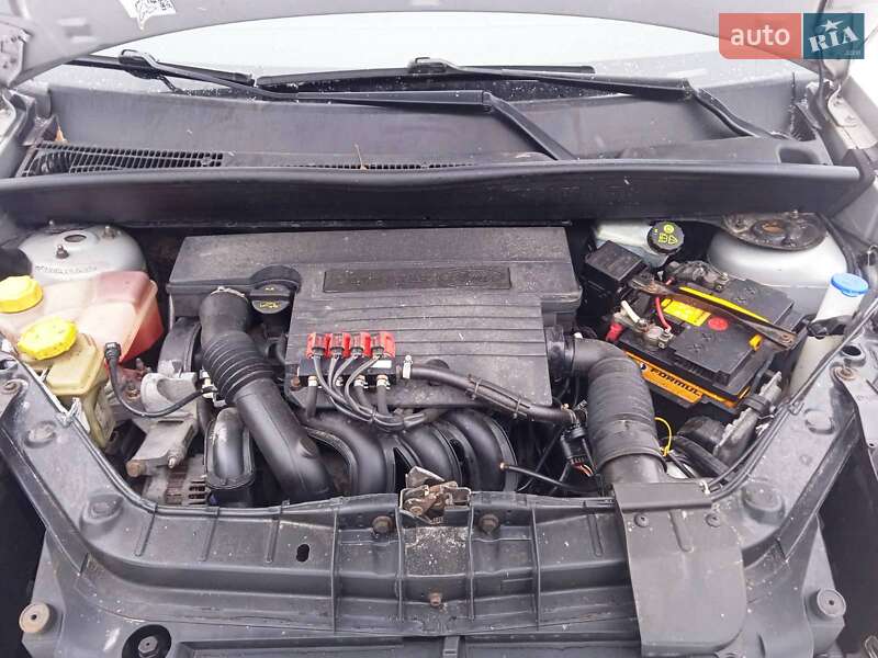 Хетчбек Ford Fusion 2009 в Звягелі