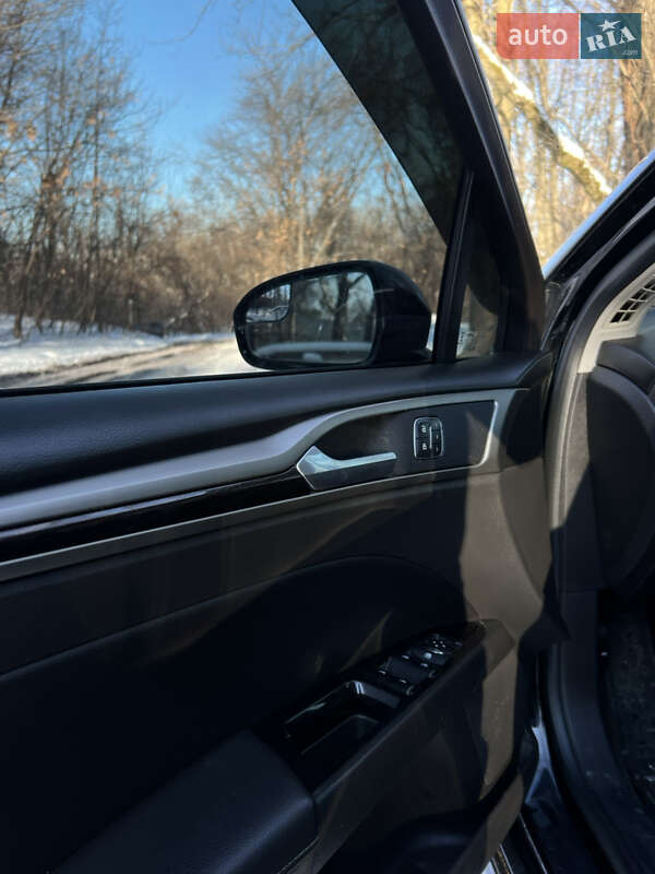 Седан Ford Fusion 2015 в Киеве