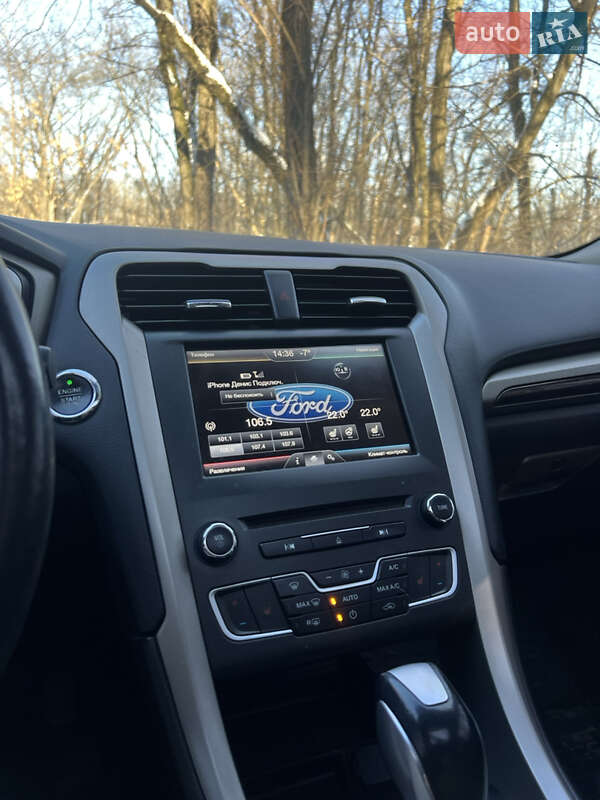 Седан Ford Fusion 2015 в Киеве