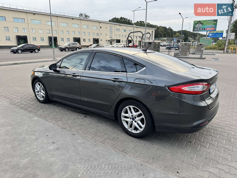 Ford Fusion 2015