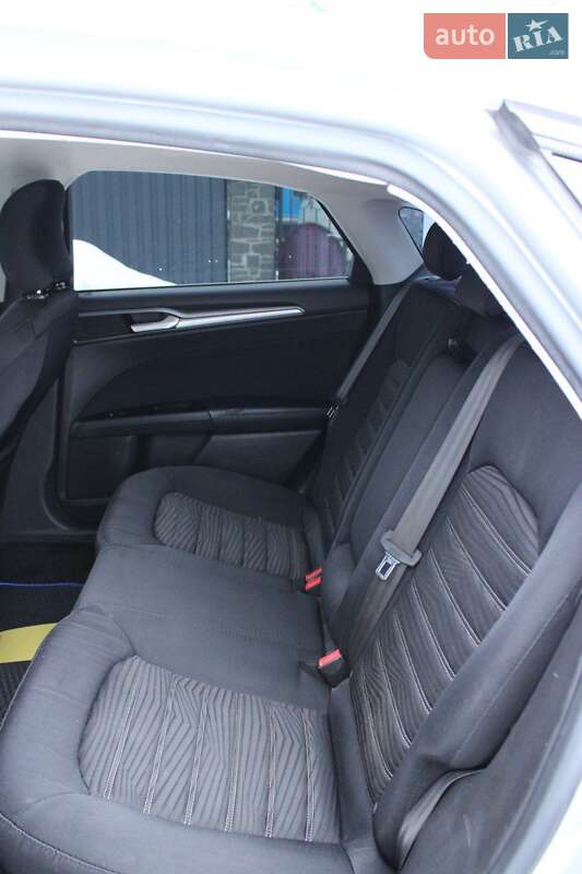 Седан Ford Fusion 2015 в Житомире