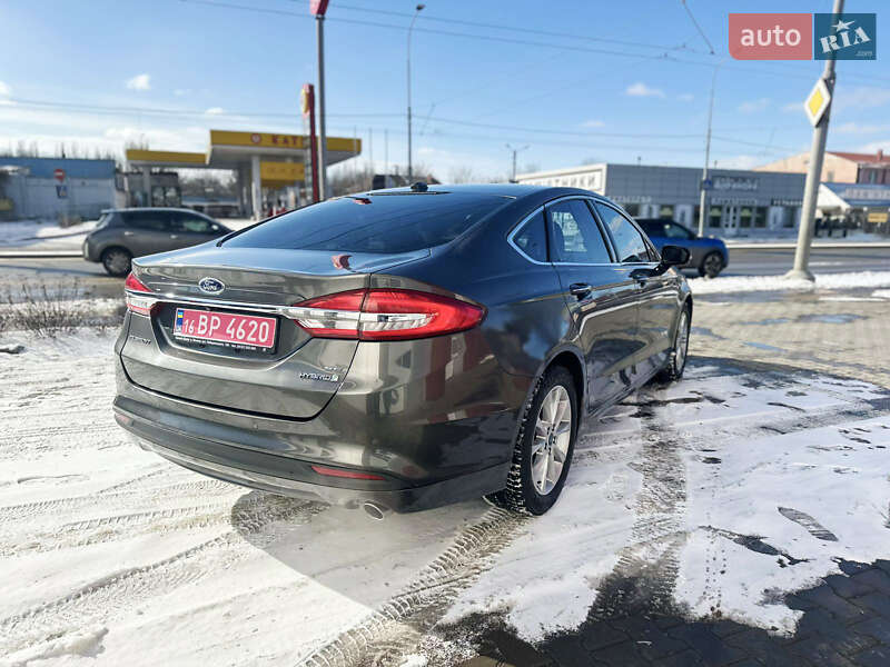 Седан Ford Fusion 2016 в Одесі