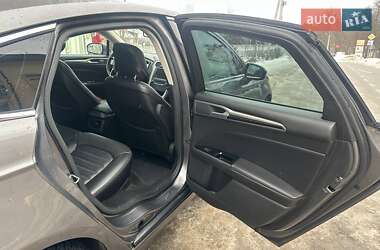 Седан Ford Fusion 2013 в Самборе