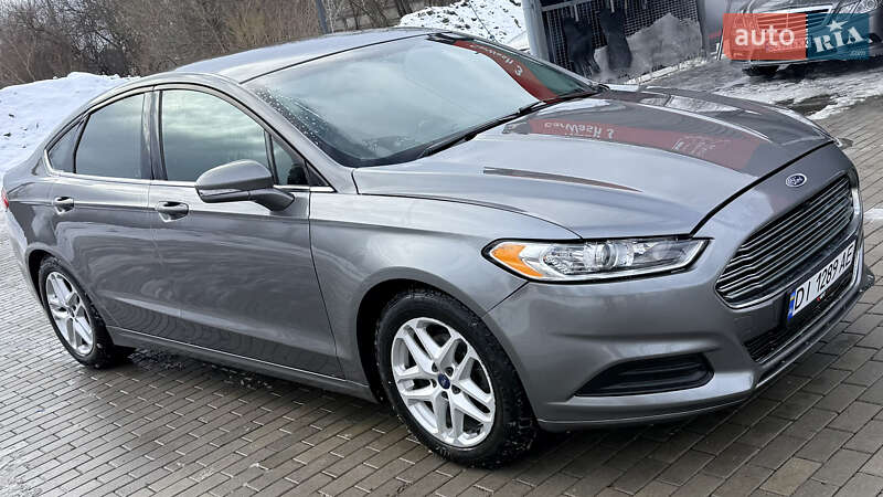 Седан Ford Fusion 2013 в Стрые