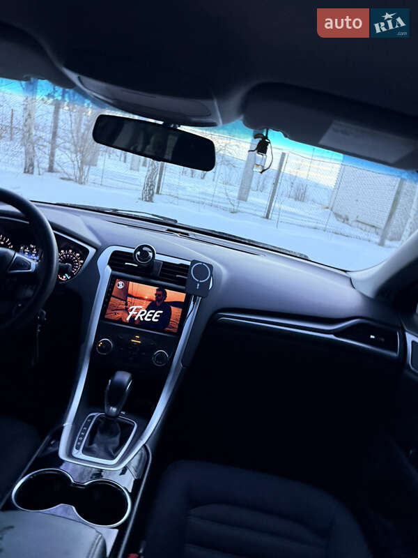 Седан Ford Fusion 2013 в Стрые