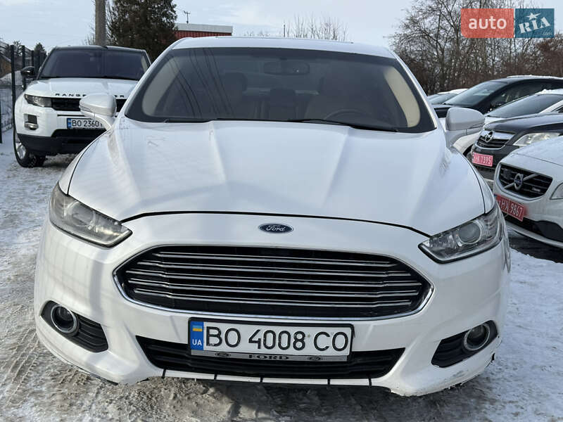 Седан Ford Fusion 2013 в Кременці