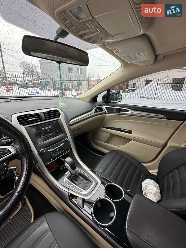 Седан Ford Fusion 2012 в Чернигове