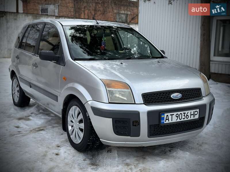 Хэтчбек Ford Fusion 2006 в Ивано-Франковске
