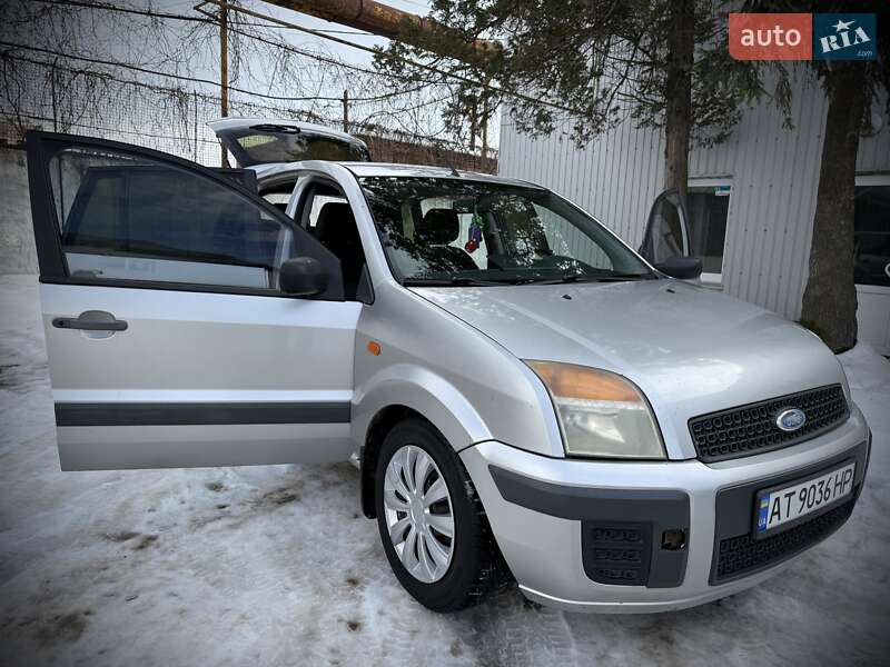 Хэтчбек Ford Fusion 2006 в Ивано-Франковске