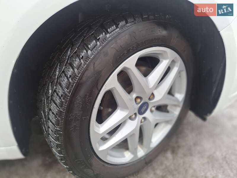 Седан Ford Fusion 2013 в Киеве