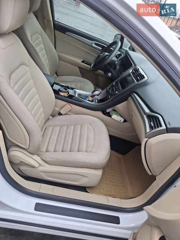 Седан Ford Fusion 2013 в Киеве