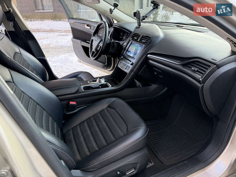Седан Ford Fusion 2018 в Киеве фото 17 Седан Ford Fusion 2018 в Киеве