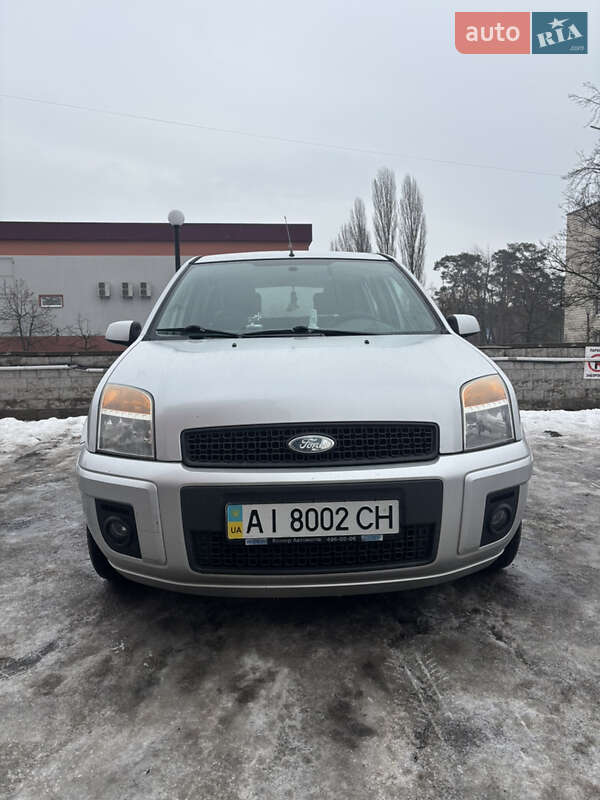 Хетчбек Ford Fusion 2009 в Києві фото 2 Хетчбек Ford Fusion 2009 в Києві