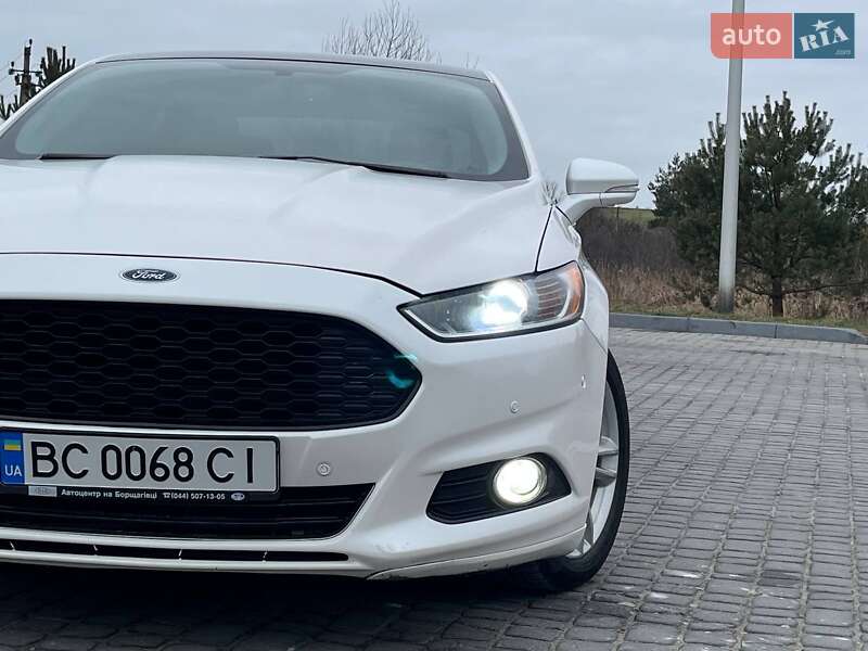 Седан Ford Fusion 2015 в Миколаєві
