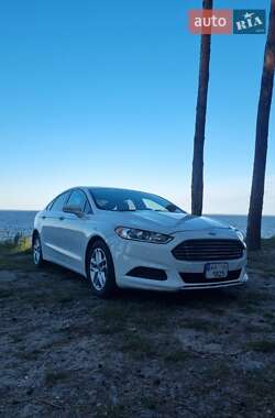 Седан Ford Fusion 2015 в Киеве