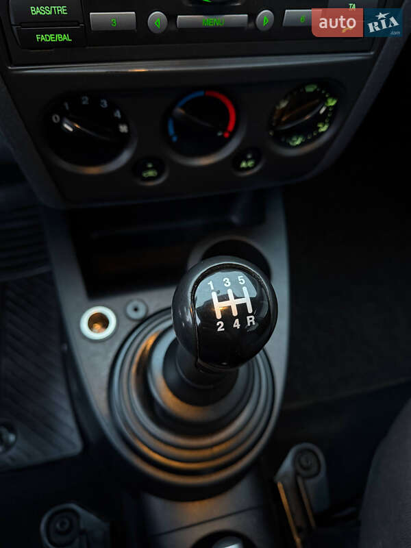 Хэтчбек Ford Fusion 2006 в Киеве фото 18 Хэтчбек Ford Fusion 2006 в Киеве