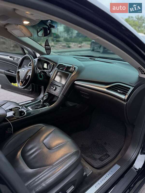 Седан Ford Fusion 2016 в Луцке