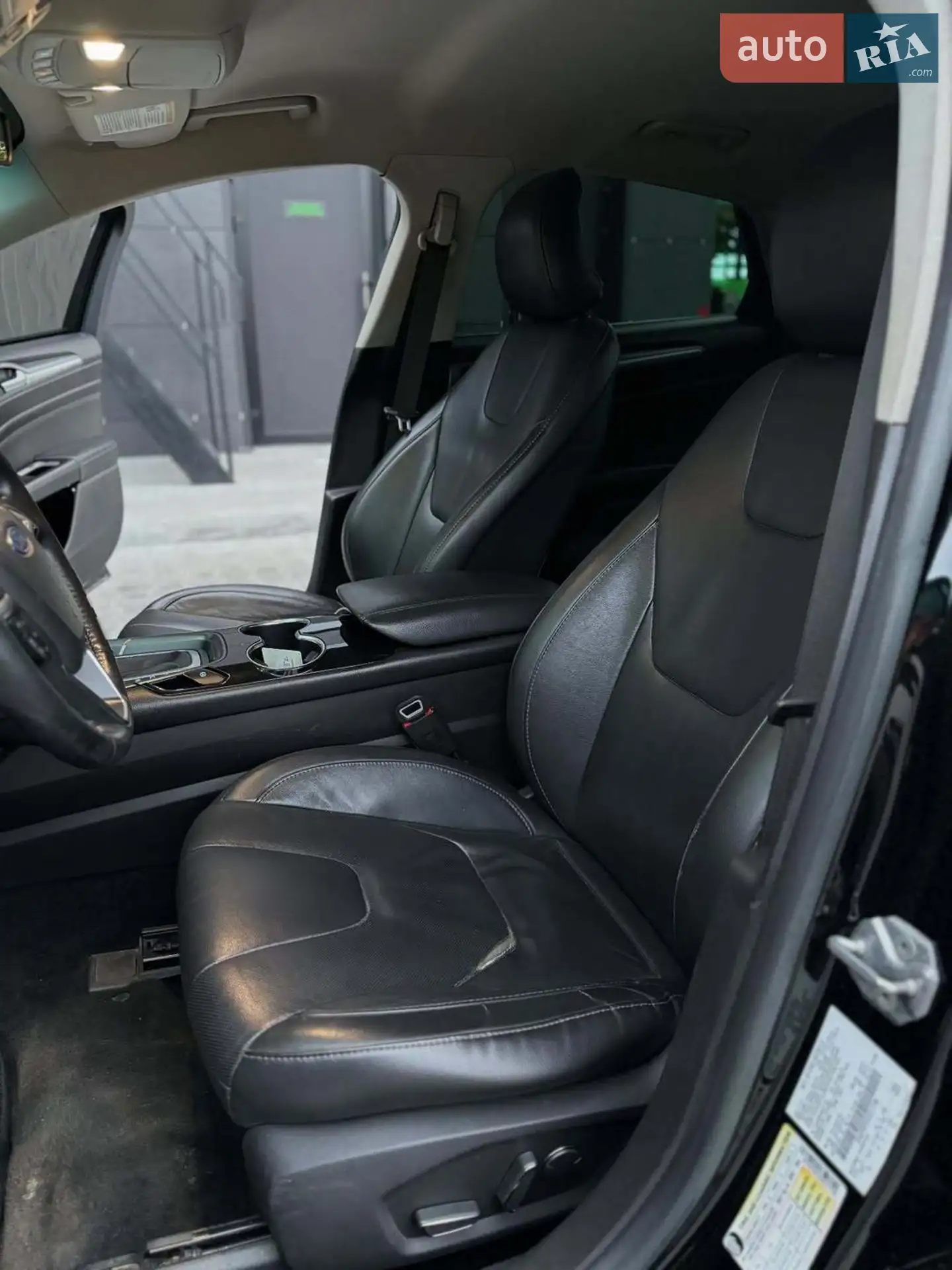 2016 Ford Fusion - мініатюра 12