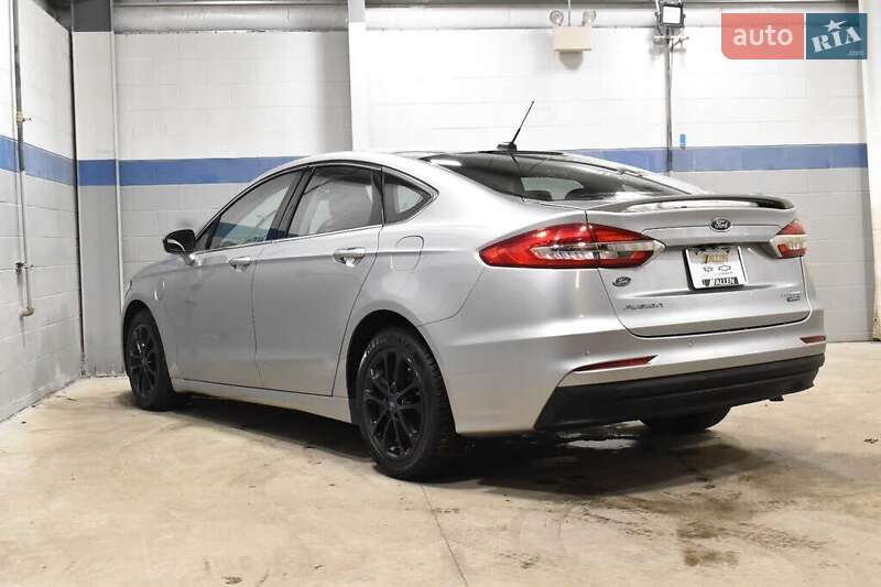 Седан Ford Fusion 2020 в Львове
