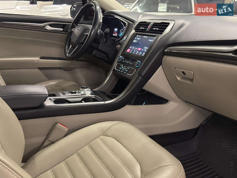 Седан Ford Fusion 2016 в Николаеве фото 25 Седан Ford Fusion 2016 в Николаеве