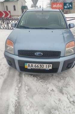 Хетчбек Ford Fusion 2006 в Чуднові