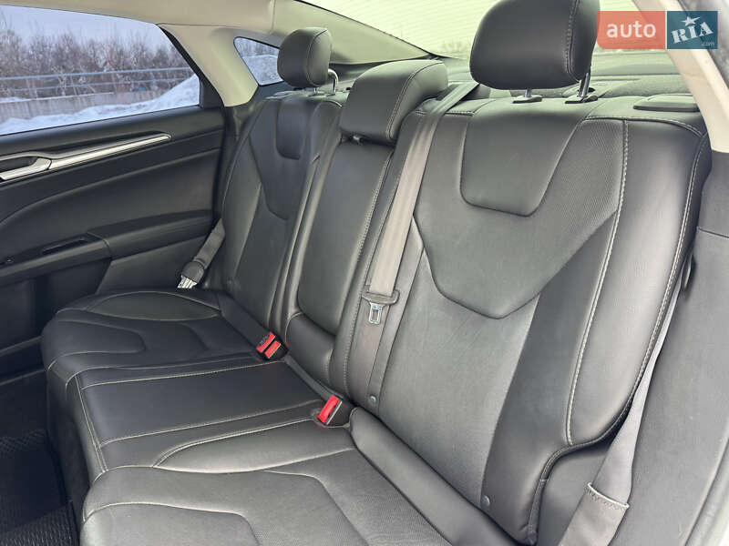 Седан Ford Fusion 2015 в Киеве