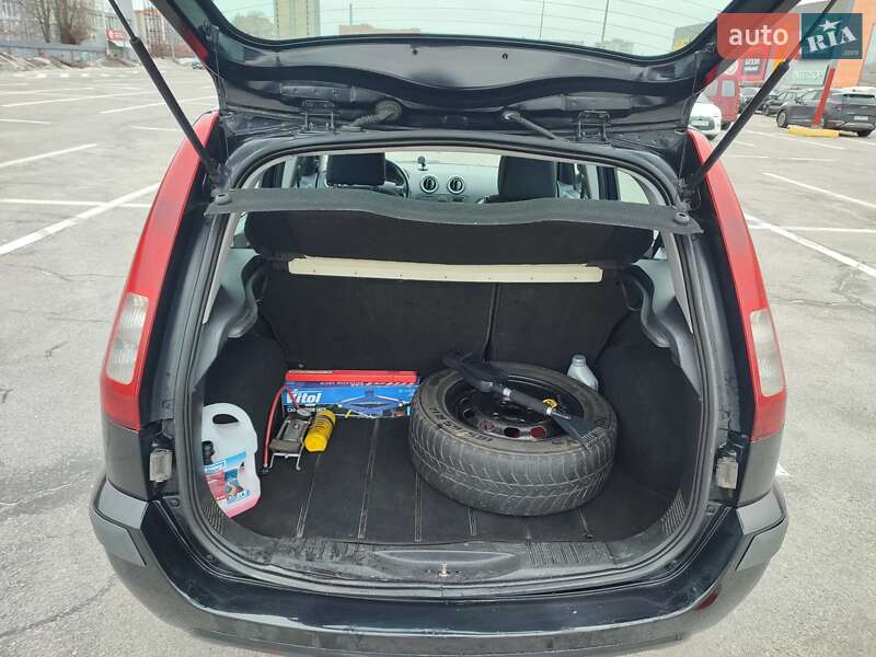 Хэтчбек Ford Fusion 2007 в Полтаве