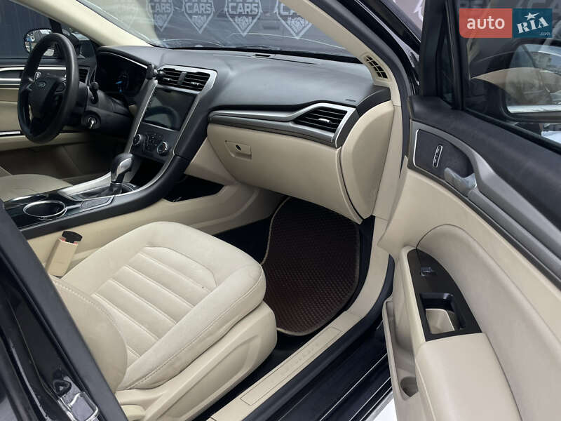 Седан Ford Fusion 2013 в Киеве фото 12 Седан Ford Fusion 2013 в Киеве