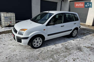 Хэтчбек Ford Fusion 2008 в Долине