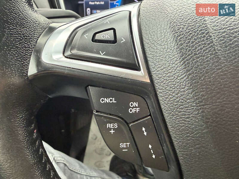 Седан Ford Fusion 2019 в Львове